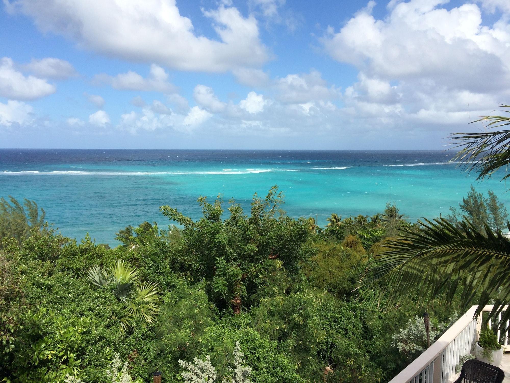 A Stone'S Throw Away Hotel Nassau Exterior foto