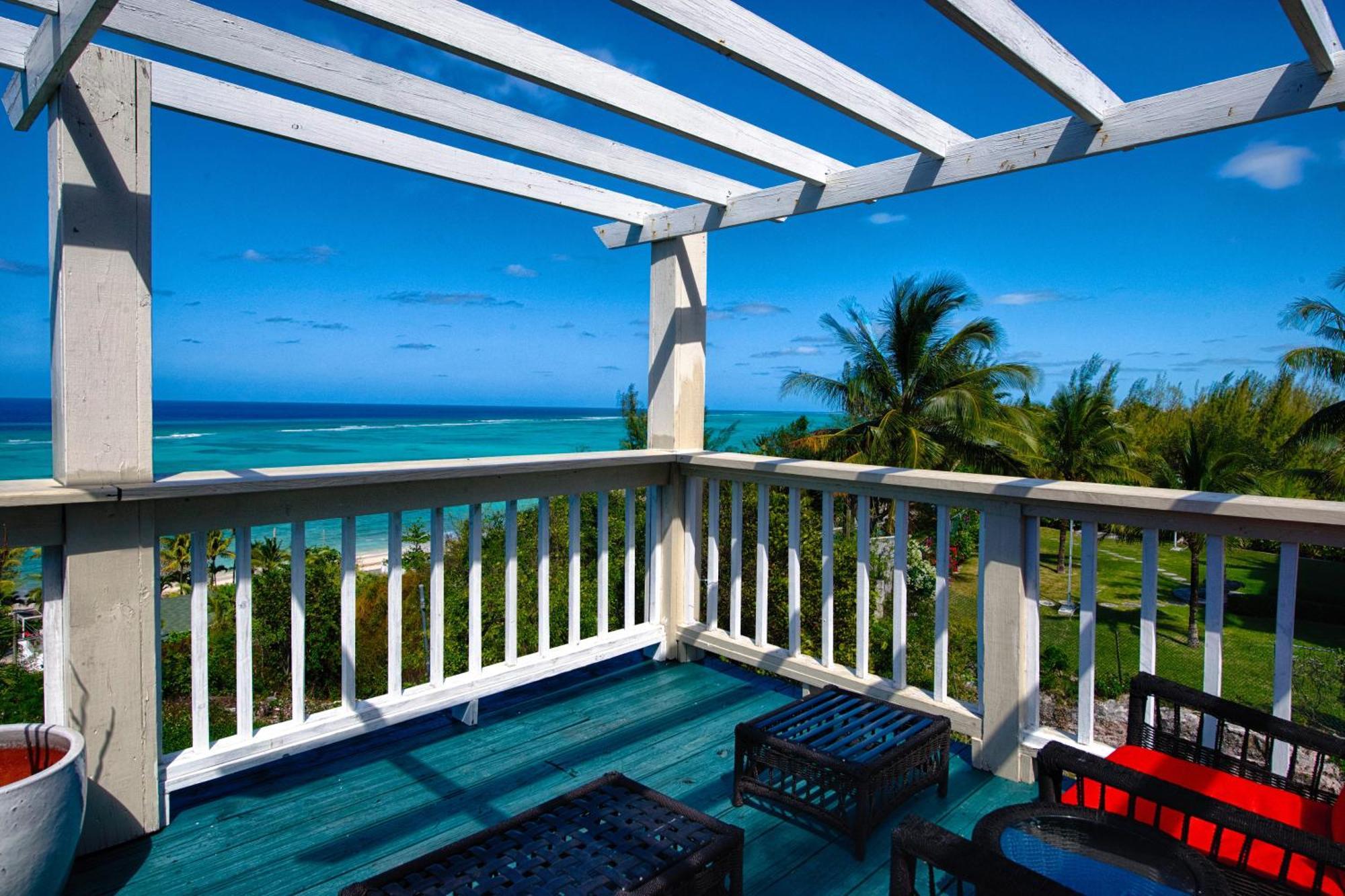 A Stone'S Throw Away Nassau Exterior foto